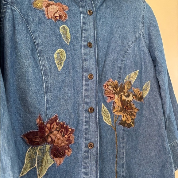 Floral Embroidered Denim Jacket - Picture 7 of 10